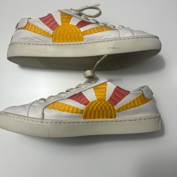 Soludos Shoes - Soludos Women's Good Vibes Rainbow Wave White Sneakers Shoes Sz 8.5 US